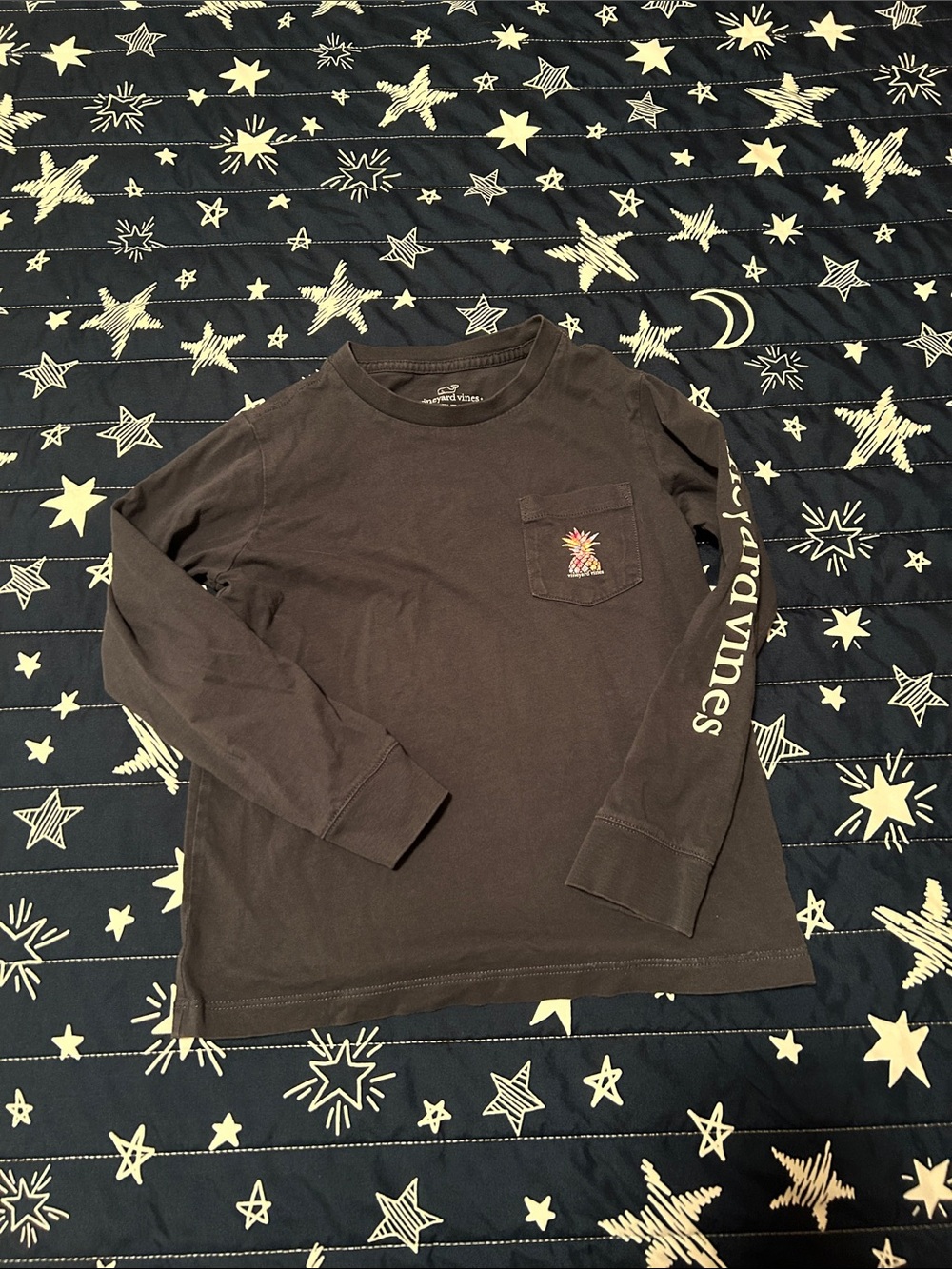 Vineyard Vines top